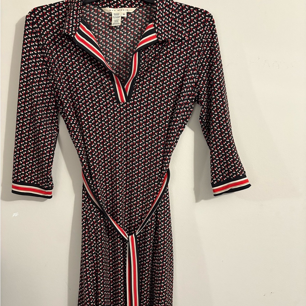 Max Studio Black and Red Sheath Dress with Notched Collar